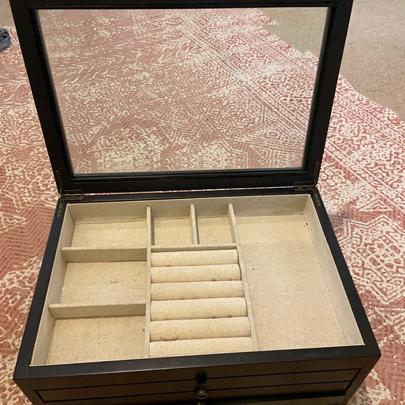 Jewelry Box - Picture 2 of 14